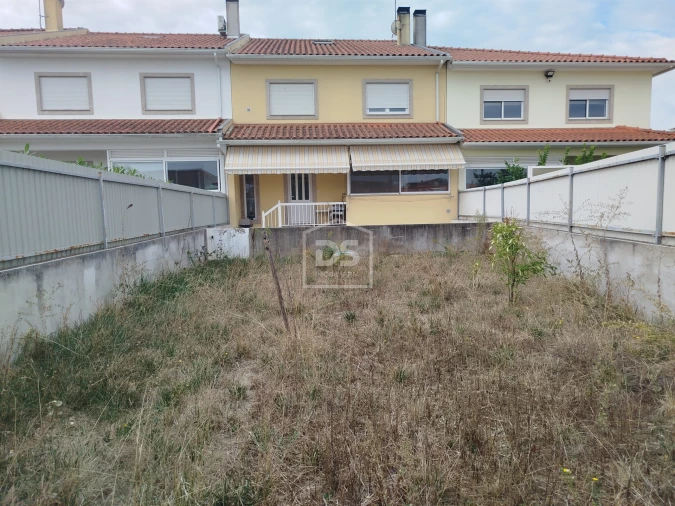 Moradia T4 para Venda em Canas de Senhorim Foto 17