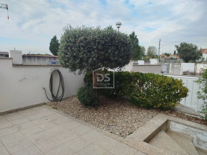 Moradia T4 para Venda em Canas de Senhorim Foto 12