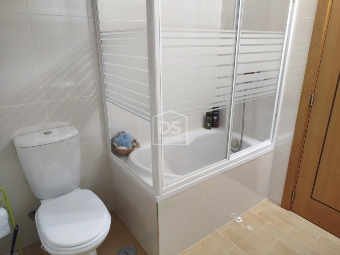 Moradia T4 para Venda em Canas de Senhorim Foto 32