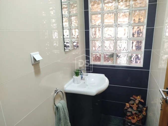 Moradia T4 para Venda em Canas de Senhorim Foto 68