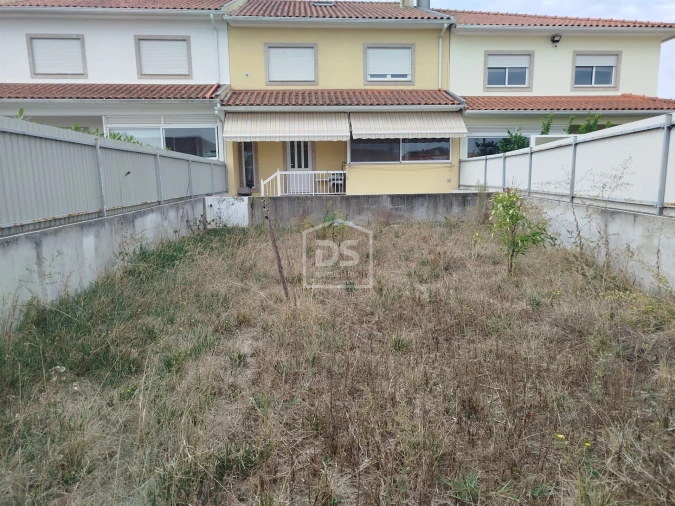 Moradia T4 para Venda em Canas de Senhorim Foto 18