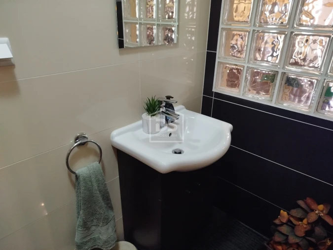 Moradia T4 para Venda em Canas de Senhorim Foto 69