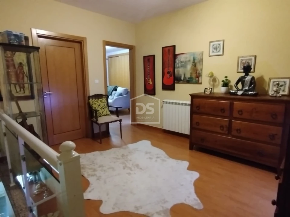 Moradia T4 para Venda em Canas de Senhorim Foto 53