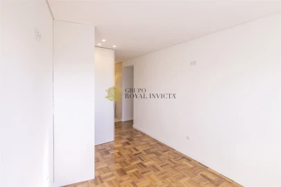 Apartamento T4 para Venda em Cedofeita, Santo Ildefonso, Sé, Miragaia, São Nicolau e Vitória