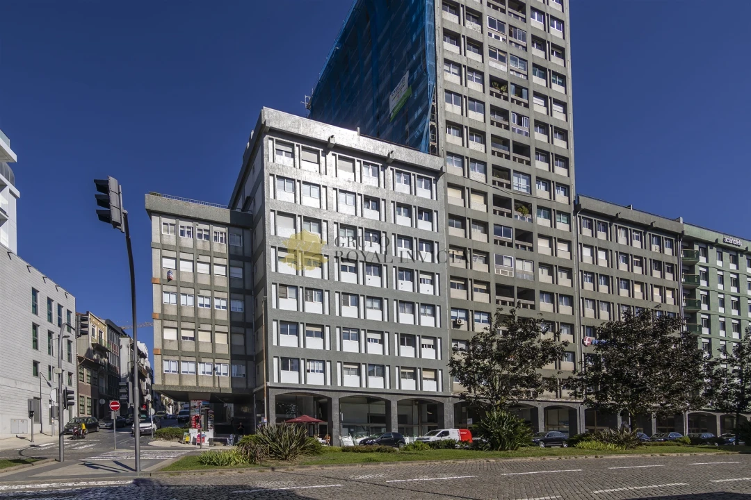 Apartamento T4 para Venda em Cedofeita, Santo Ildefonso, Sé, Miragaia, São Nicolau e Vitória Foto 41