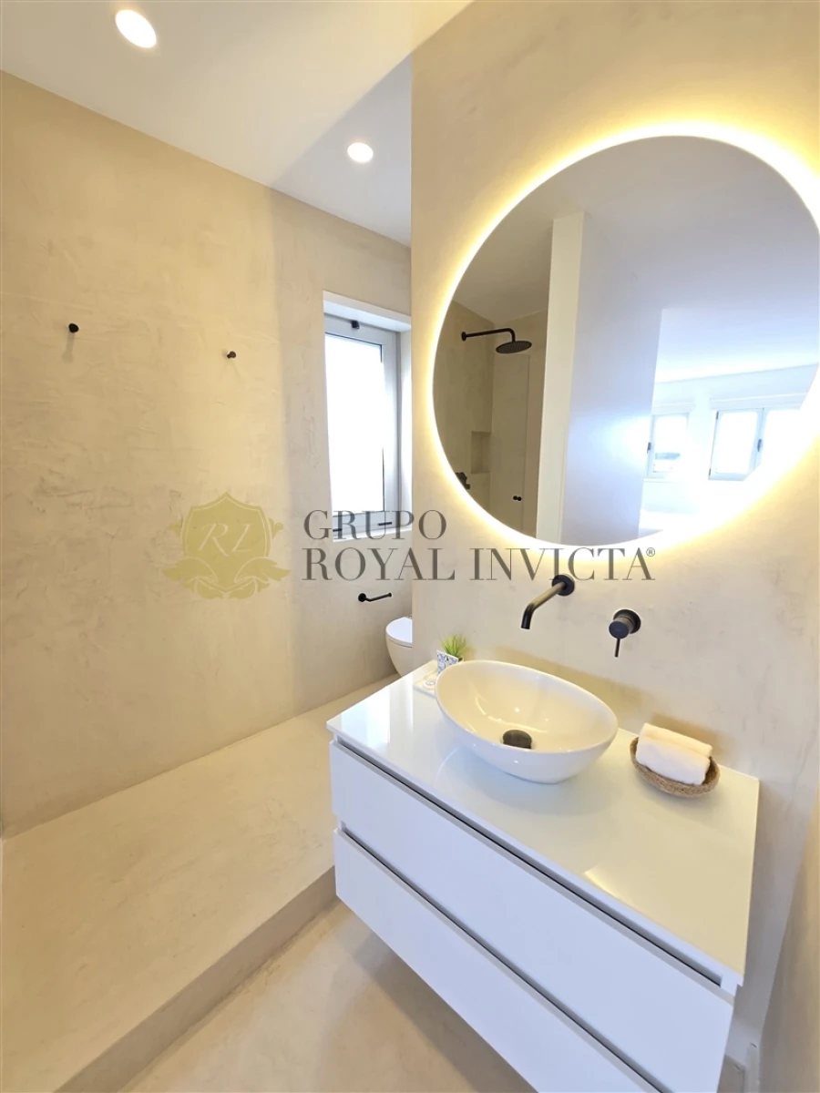 Apartamento T4 para Venda em Cedofeita, Santo Ildefonso, Sé, Miragaia, São Nicolau e Vitória Foto 35