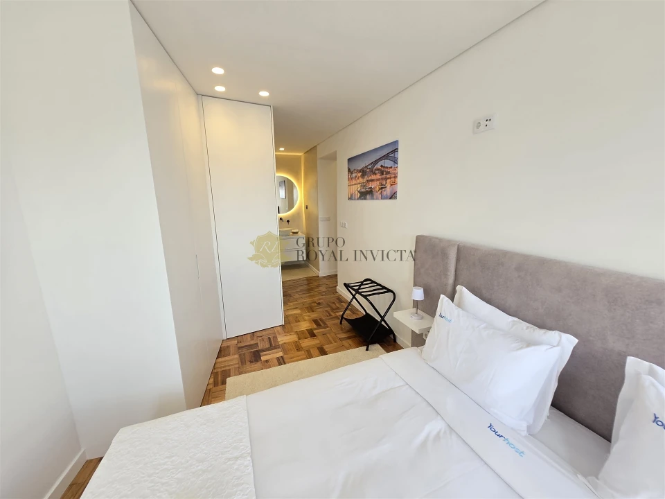 Apartamento T4 para Venda em Cedofeita, Santo Ildefonso, Sé, Miragaia, São Nicolau e Vitória Foto 13