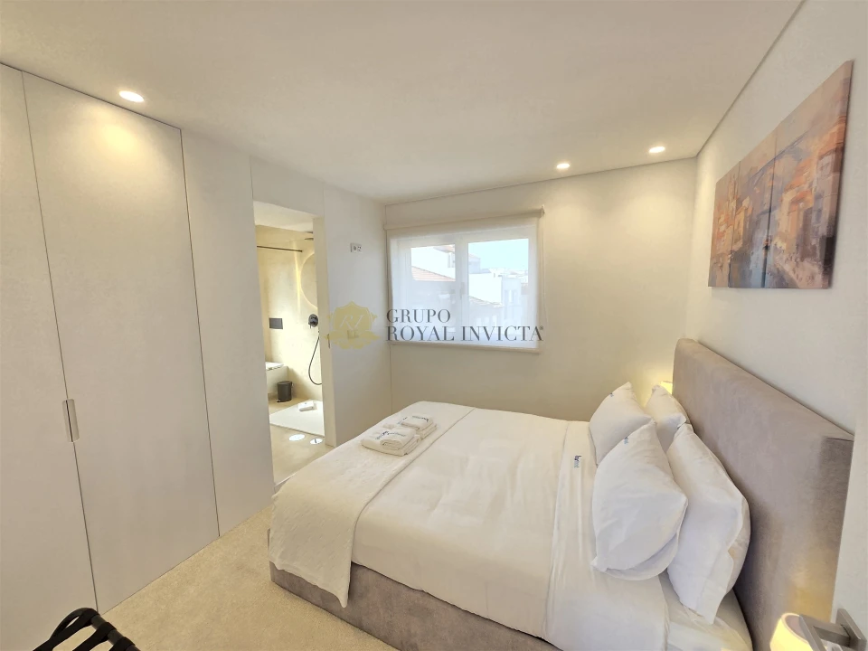 Apartamento T4 para Venda em Cedofeita, Santo Ildefonso, Sé, Miragaia, São Nicolau e Vitória Foto 4