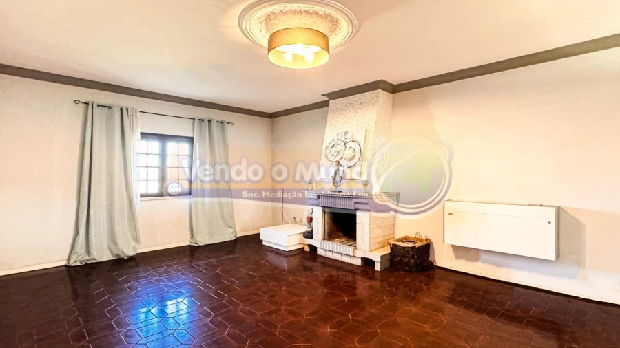 Moradia T4 para Venda em Samora Correia Foto 11