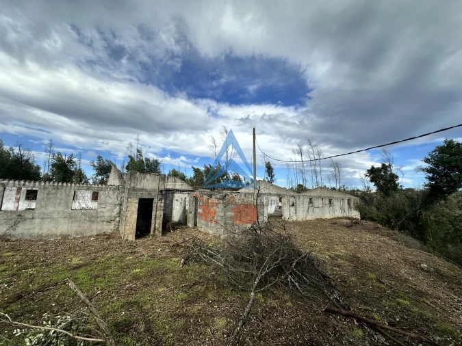 Terreno para Venda em Pousaflores