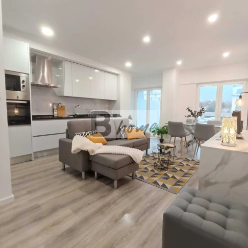 Apartamento T3 para Venda em Benfica Foto 2