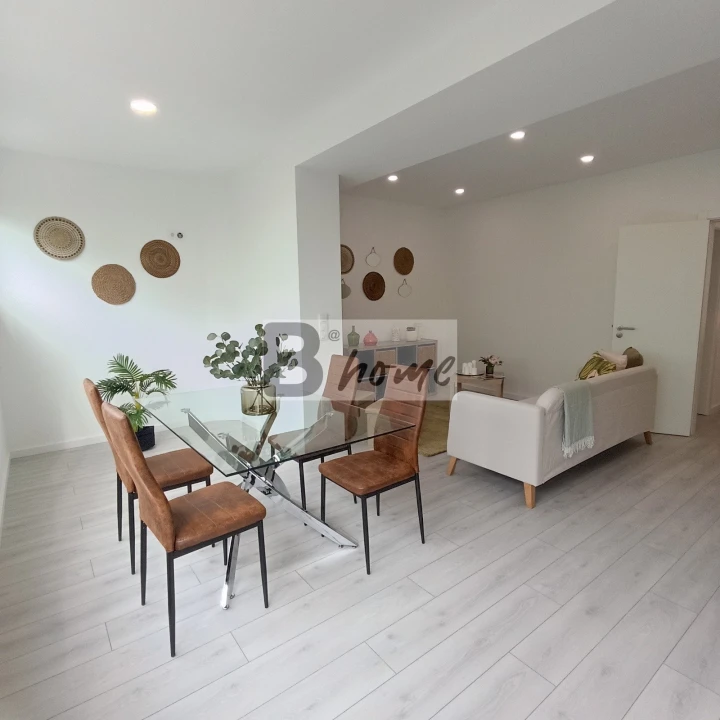 Apartamento T3 para Venda em Benfica Foto 8