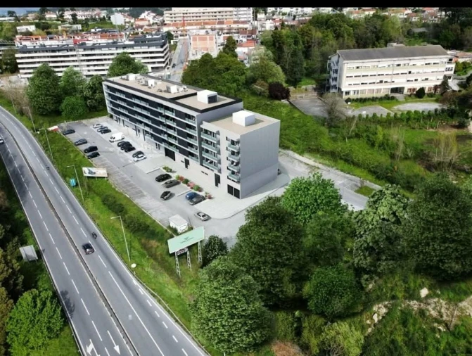 Apartamento T3 para Venda em Azurem Foto 2