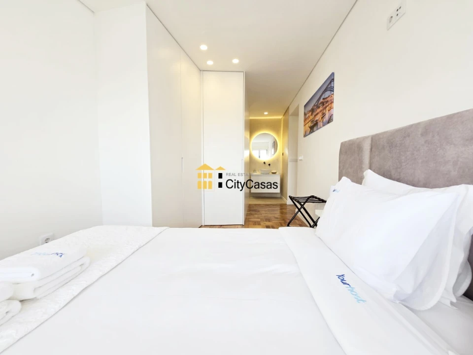 Apartamento T4 para Venda em Cedofeita, Santo Ildefonso, Sé, Miragaia, São Nicolau e Vitória Foto 9