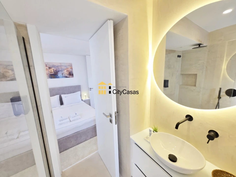Apartamento T4 para Venda em Cedofeita, Santo Ildefonso, Sé, Miragaia, São Nicolau e Vitória Foto 12