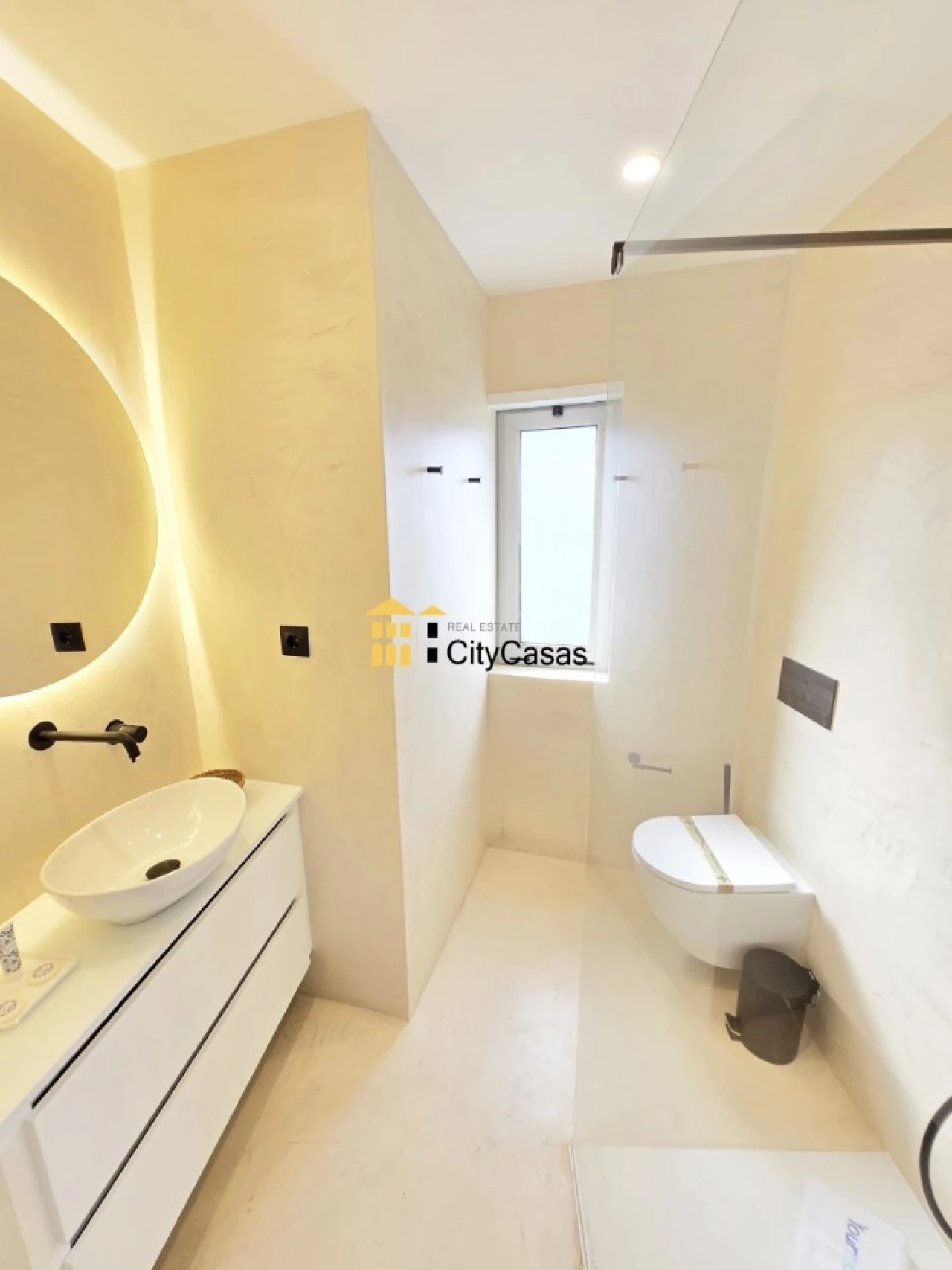 Apartamento T4 para Venda em Cedofeita, Santo Ildefonso, Sé, Miragaia, São Nicolau e Vitória Foto 13