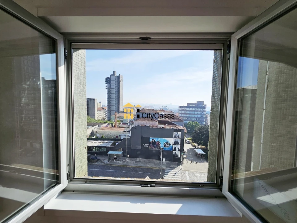Apartamento T4 para Venda em Cedofeita, Santo Ildefonso, Sé, Miragaia, São Nicolau e Vitória Foto 18