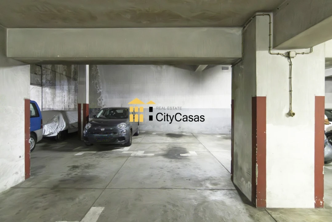 Apartamento T4 para Venda em Cedofeita, Santo Ildefonso, Sé, Miragaia, São Nicolau e Vitória Foto 23
