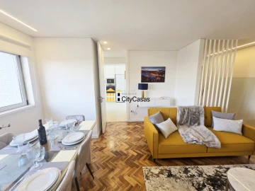 Apartamento T4 para Venda em Cedofeita, Santo Ildefonso, Sé, Miragaia, São Nicolau e Vitória