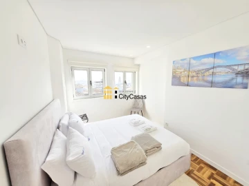 Apartamento T4 para Venda em Cedofeita, Santo Ildefonso, Sé, Miragaia, São Nicolau e Vitória