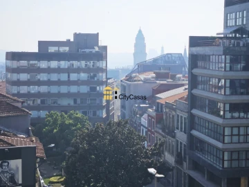 Apartamento T4 para Venda em Cedofeita, Santo Ildefonso, Sé, Miragaia, São Nicolau e Vitória