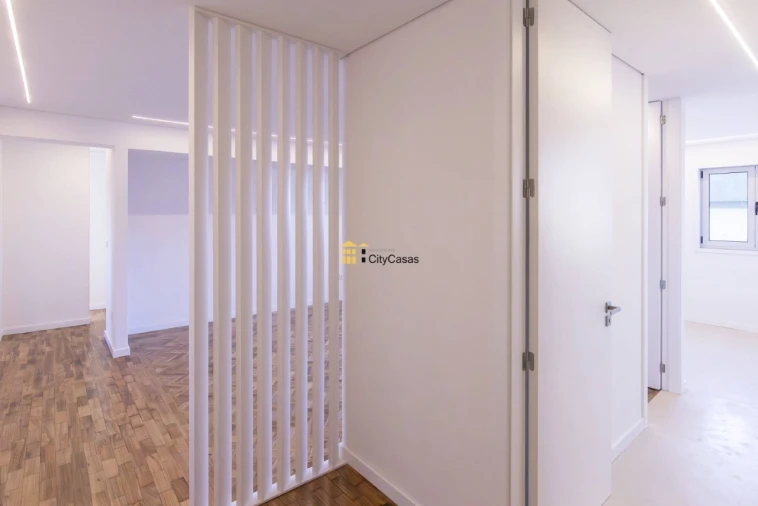 Apartamento T4 para Venda em Cedofeita, Santo Ildefonso, Sé, Miragaia, São Nicolau e Vitória Foto 8