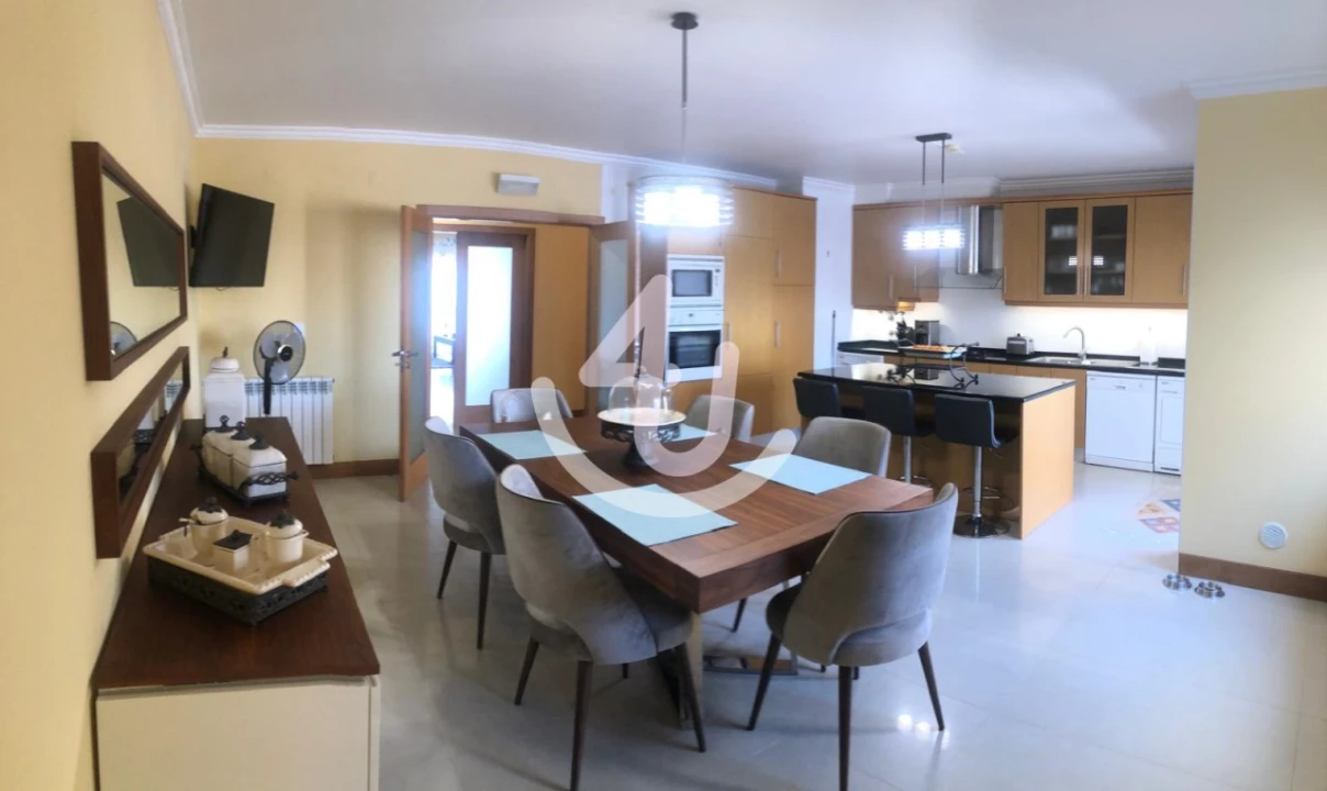 Apartamento T3 para Arrendamento em São Martinho do Porto Foto 2