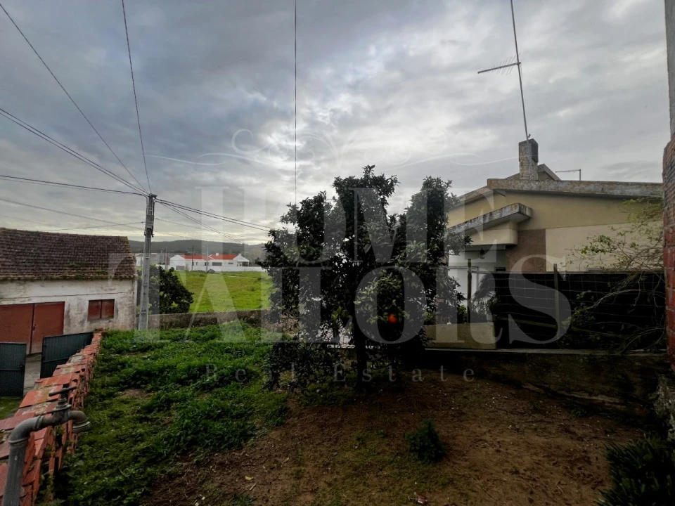 Moradia T2 para Venda em Coz, Alpedriz e Montes Foto 10