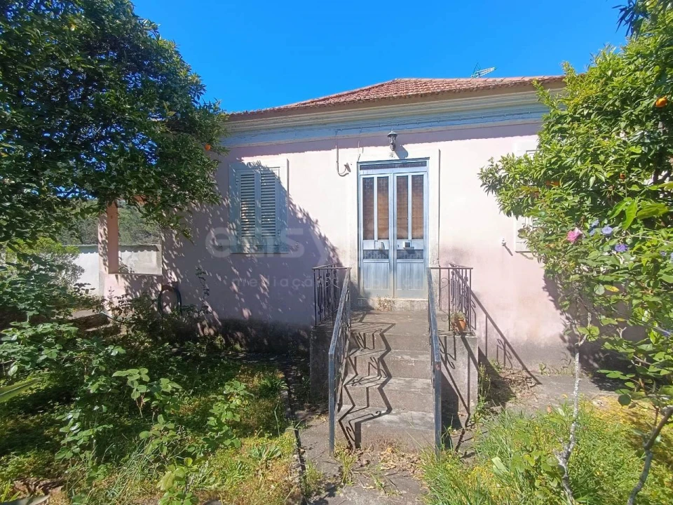 Moradia T4 para Venda em Madalena e Beselga Foto 1