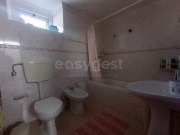 Moradia T4 para Venda em Madalena e Beselga