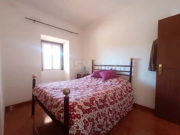 Moradia T4 para Venda em Madalena e Beselga