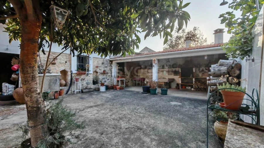 Moradia T3 para Venda em Madalena e Beselga Foto 4