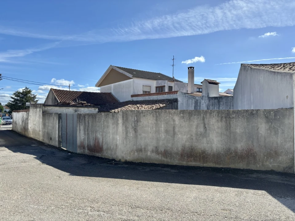 Moradia T2 para Venda em São Bartolomeu dos Galegos e Moledo Foto 6