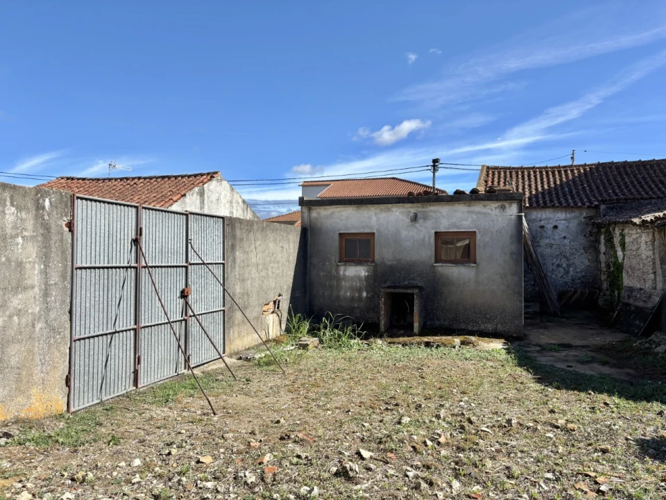 Moradia T2 para Venda em São Bartolomeu dos Galegos e Moledo Foto 21