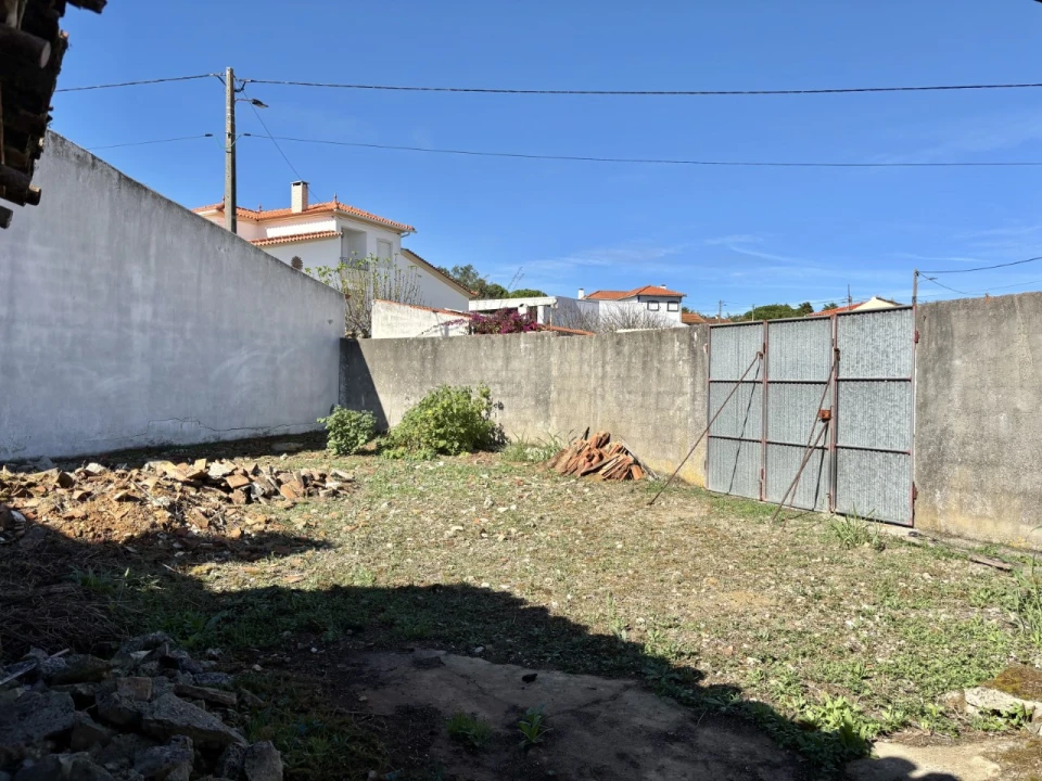 Moradia T2 para Venda em São Bartolomeu dos Galegos e Moledo Foto 19