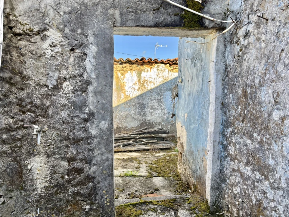 Moradia T2 para Venda em São Bartolomeu dos Galegos e Moledo Foto 13