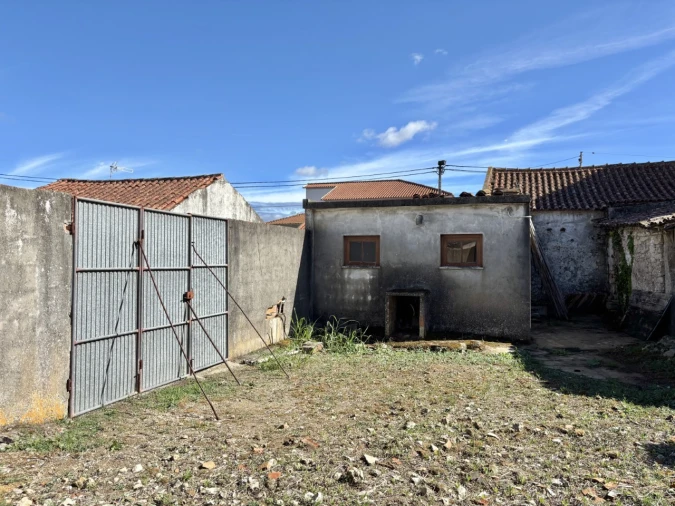 Moradia T2 para Venda em São Bartolomeu dos Galegos e Moledo Foto 21