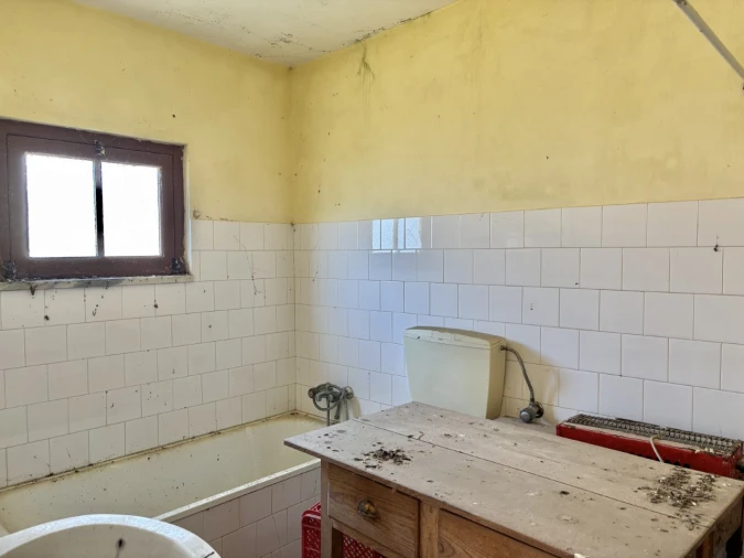 Moradia T2 para Venda em São Bartolomeu dos Galegos e Moledo Foto 18