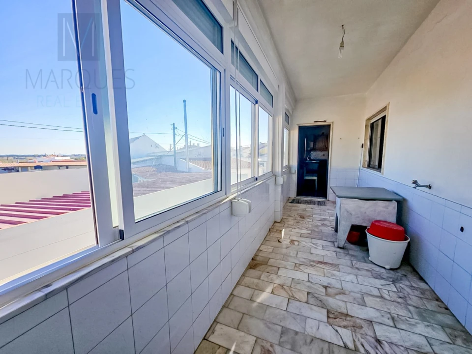 Apartamento T4 para Venda em Gaio-Rosário e Sarilhos Pequenos Foto 6