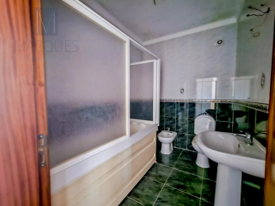 Apartamento T4 para Venda em Gaio-Rosário e Sarilhos Pequenos Foto 8