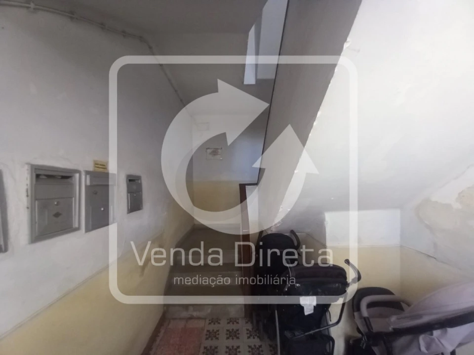 Apartamento T1 para Venda em Baixa da Banheira e Vale da Amoreira Foto 4
