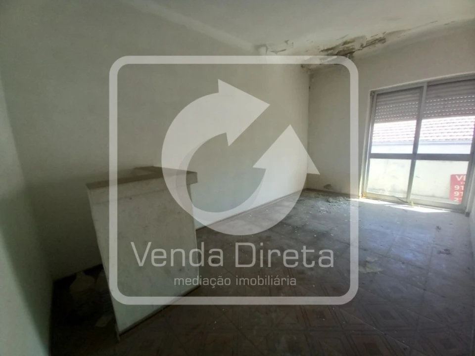 Apartamento T1 para Venda em Baixa da Banheira e Vale da Amoreira Foto 6