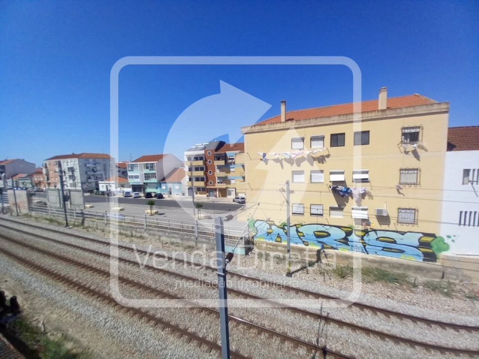 Apartamento T1 para Venda em Baixa da Banheira e Vale da Amoreira Foto 12