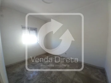 Apartamento T1 para Venda em Baixa da Banheira e Vale da Amoreira
