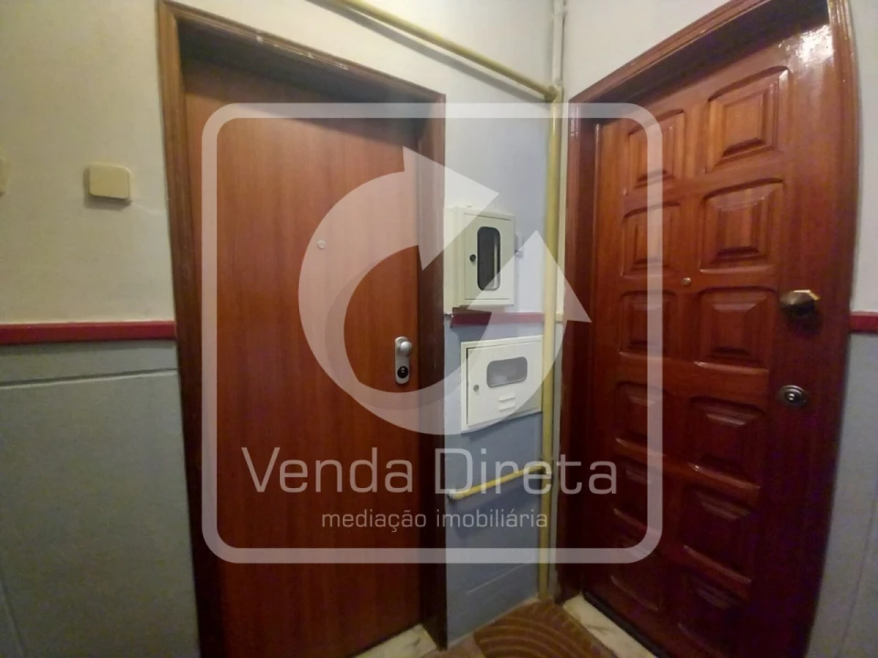 Apartamento T1 para Venda em Baixa da Banheira e Vale da Amoreira Foto 4