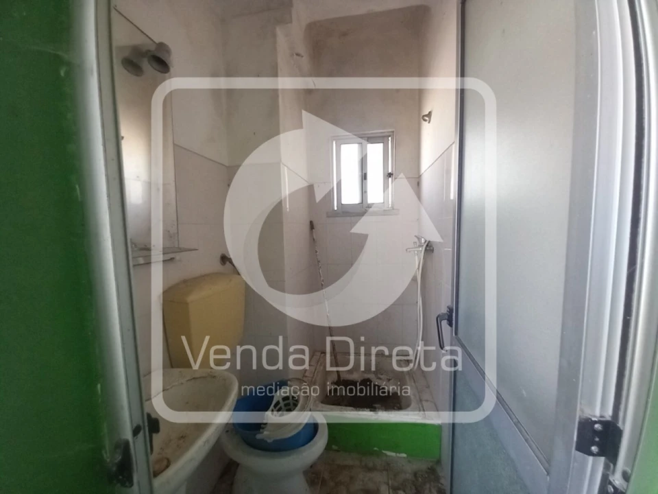 Apartamento T1 para Venda em Baixa da Banheira e Vale da Amoreira Foto 12