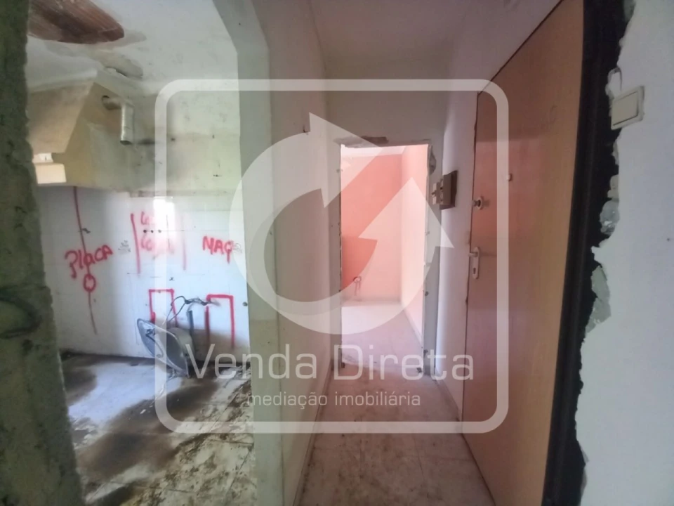 Apartamento T1 para Venda em Baixa da Banheira e Vale da Amoreira Foto 17