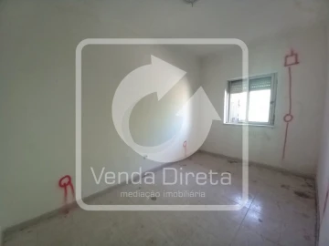 Apartamento T1 para Venda em Baixa da Banheira e Vale da Amoreira