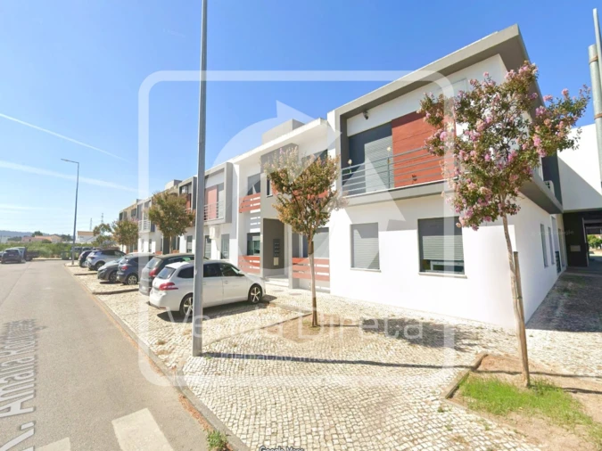 Apartamento T2 para Venda em Quinta do Anjo Foto 17
