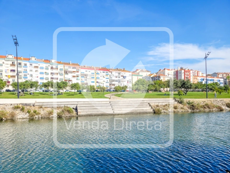 Moradia T4 para Venda em Alto do Seixalinho, Santo André e Verderena Foto 21